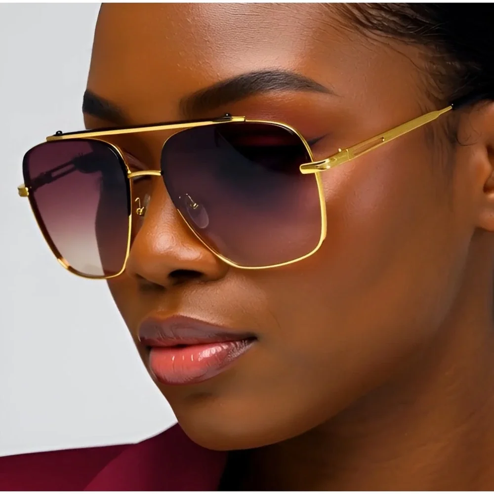 Sunglasses Women Fashion Square Gold Frame Shades Trendy Street Wear Lentes 2026